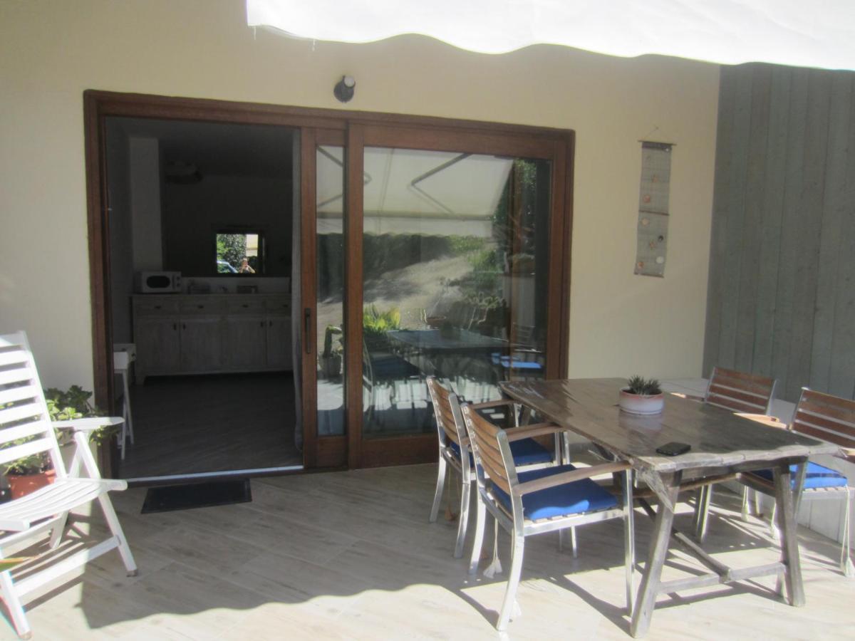 Apartmán Monolocale San Pantaleo Exteriér fotografie