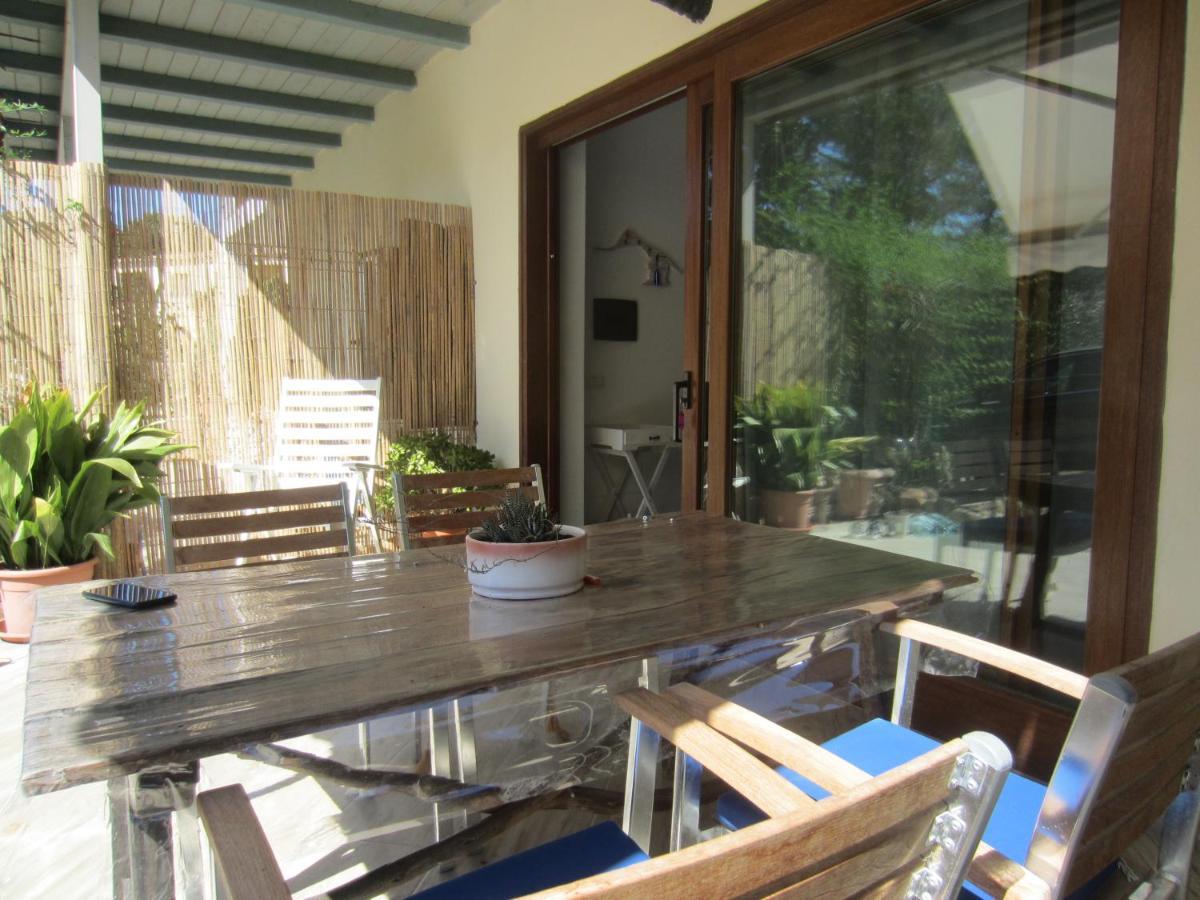 Apartmán Monolocale San Pantaleo Exteriér fotografie
